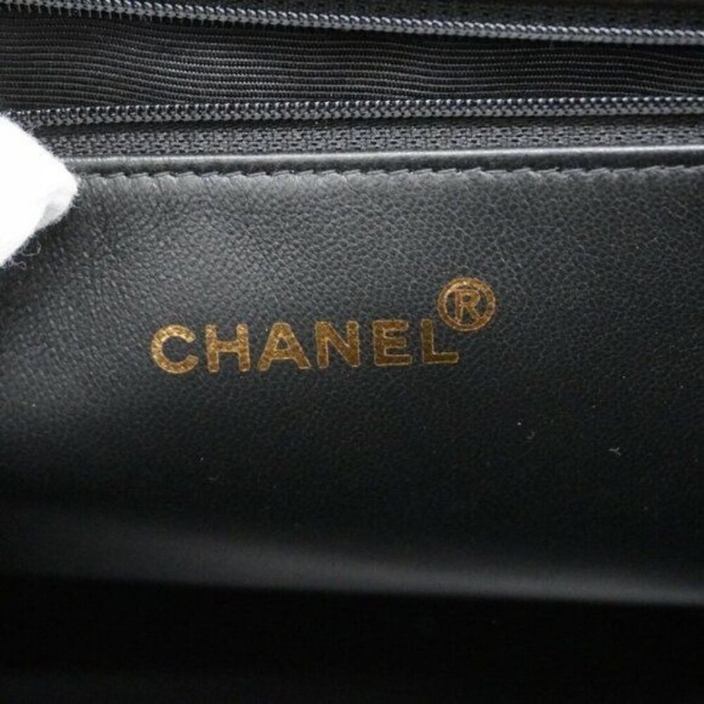 CHANEL CC Patent Shopping Tote Quilted Chain Shoulder Bag Gold Purse - Picture 9 of 16